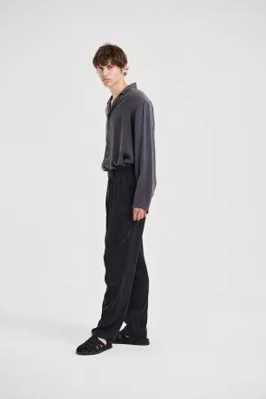 08 / Pleated Vegan silk trousers black