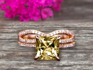 1.75 Carat VS Champagne Diamond Moissanite Wedding Ring Set Princess Cut 10k Rose Gold Engagement Ring Bridal Ring Loop Infinity Stacking Matching Band Staggering Shining Vintage Look