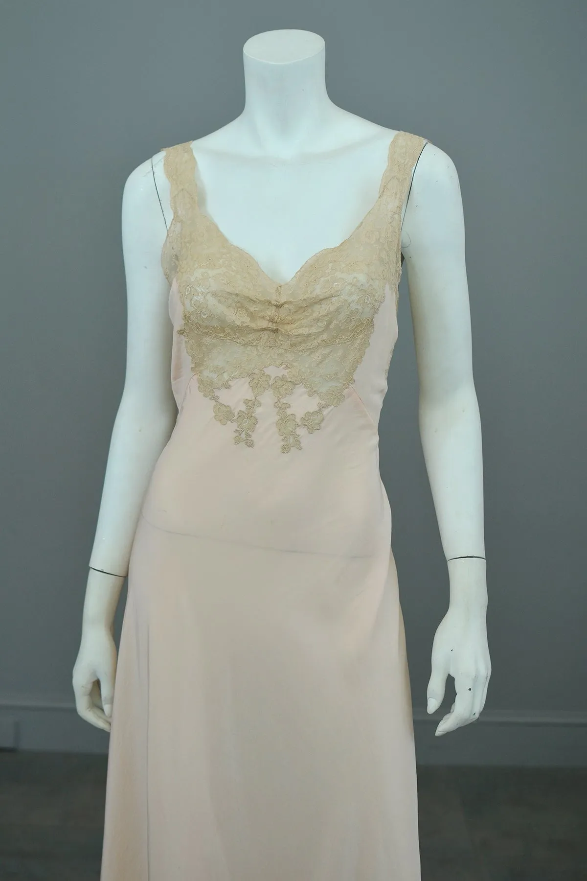 1930s Pure Peach Silk with Ecru Lace Bodice Hollywood Glam Slip Dress Gown