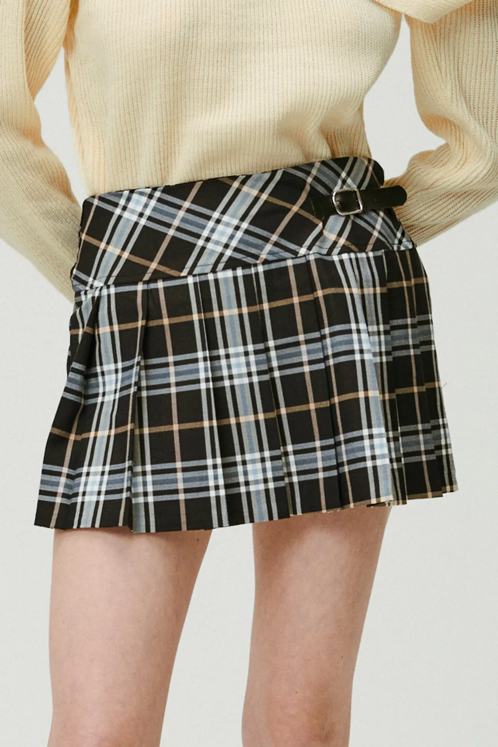 Bella Pleated Skirt in Plaid