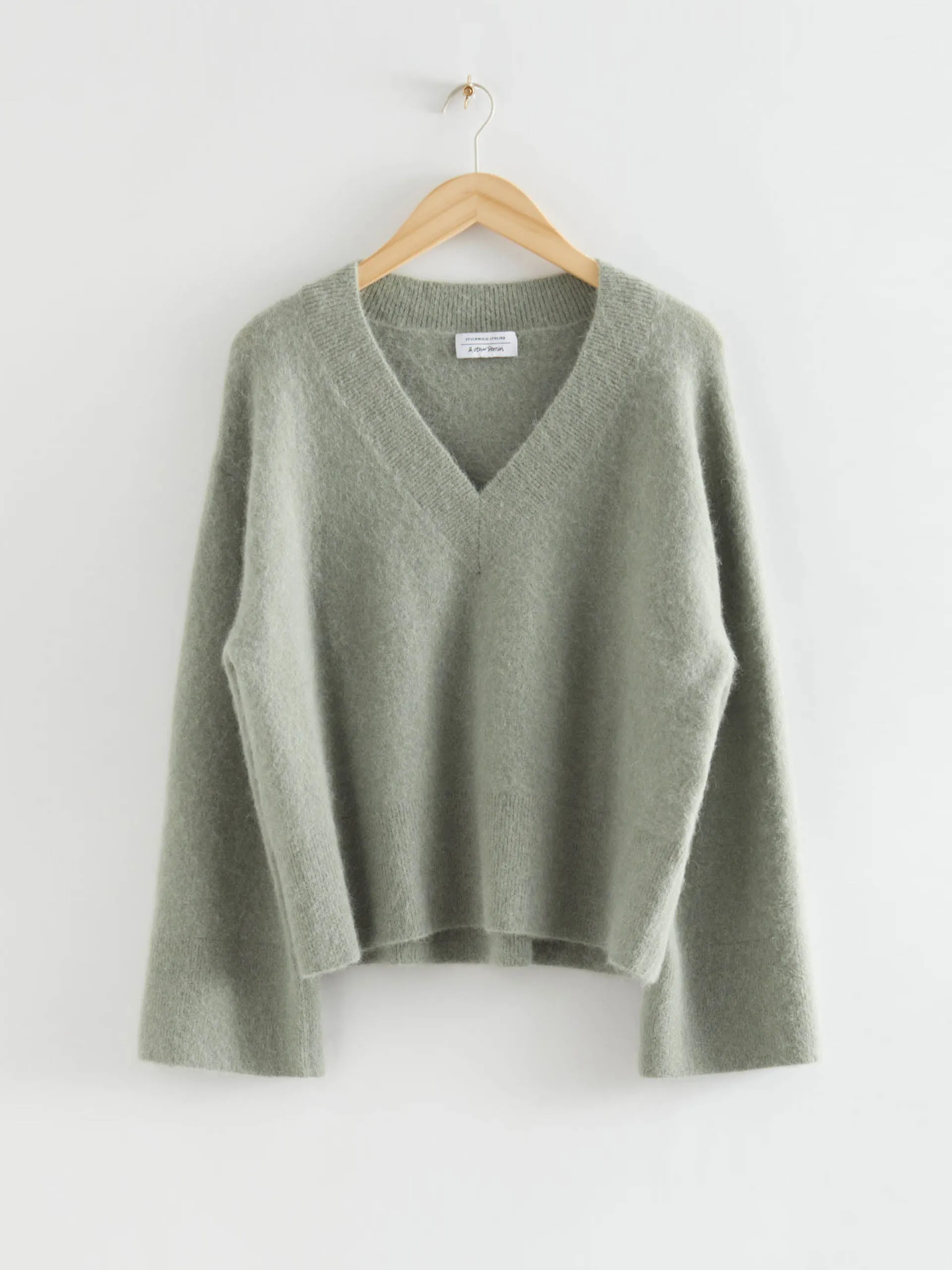 Oversized alpaca wool jumper in green