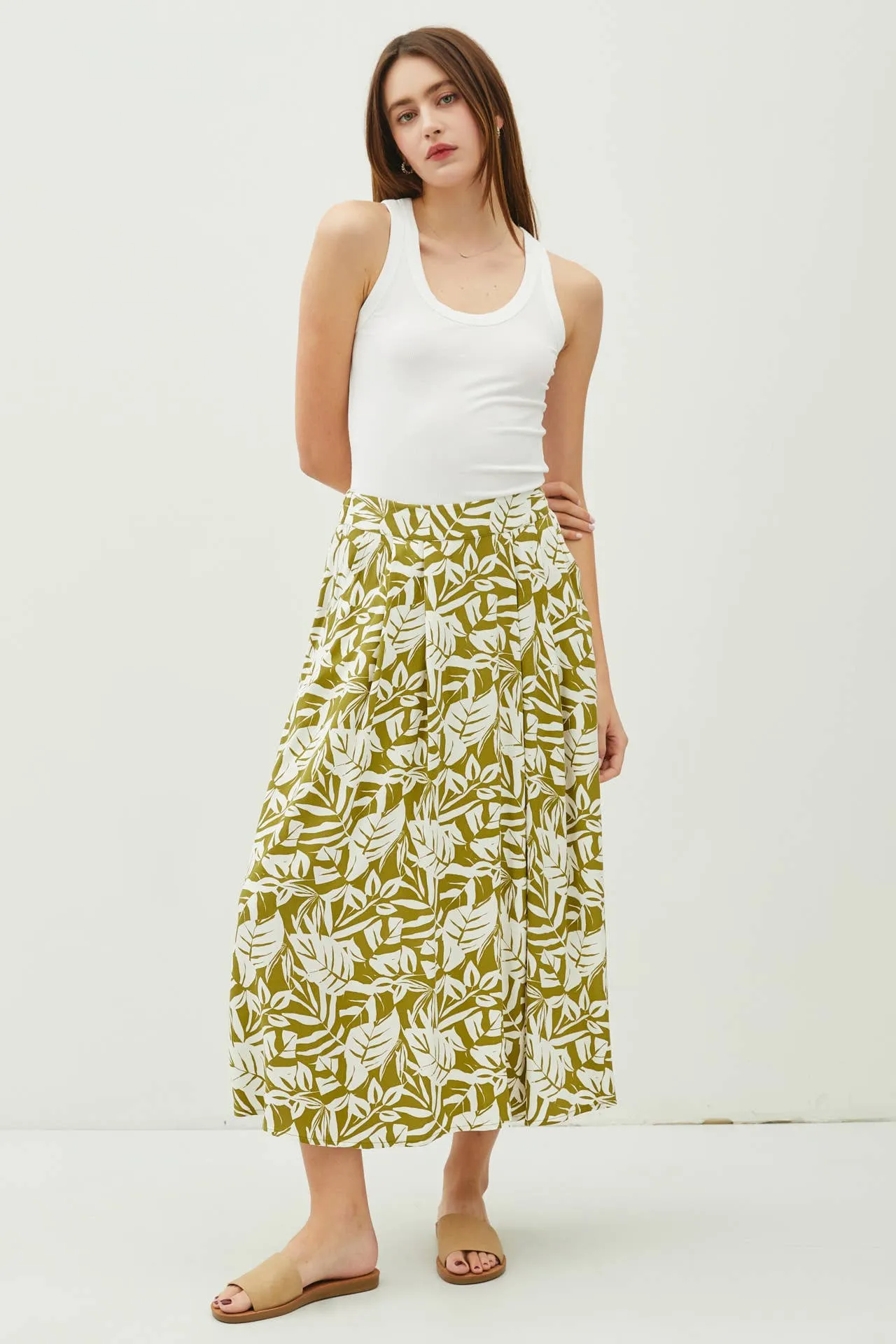 TROPICAL PRINT HIGH RISE PINTUCKED MIDI SKIRT