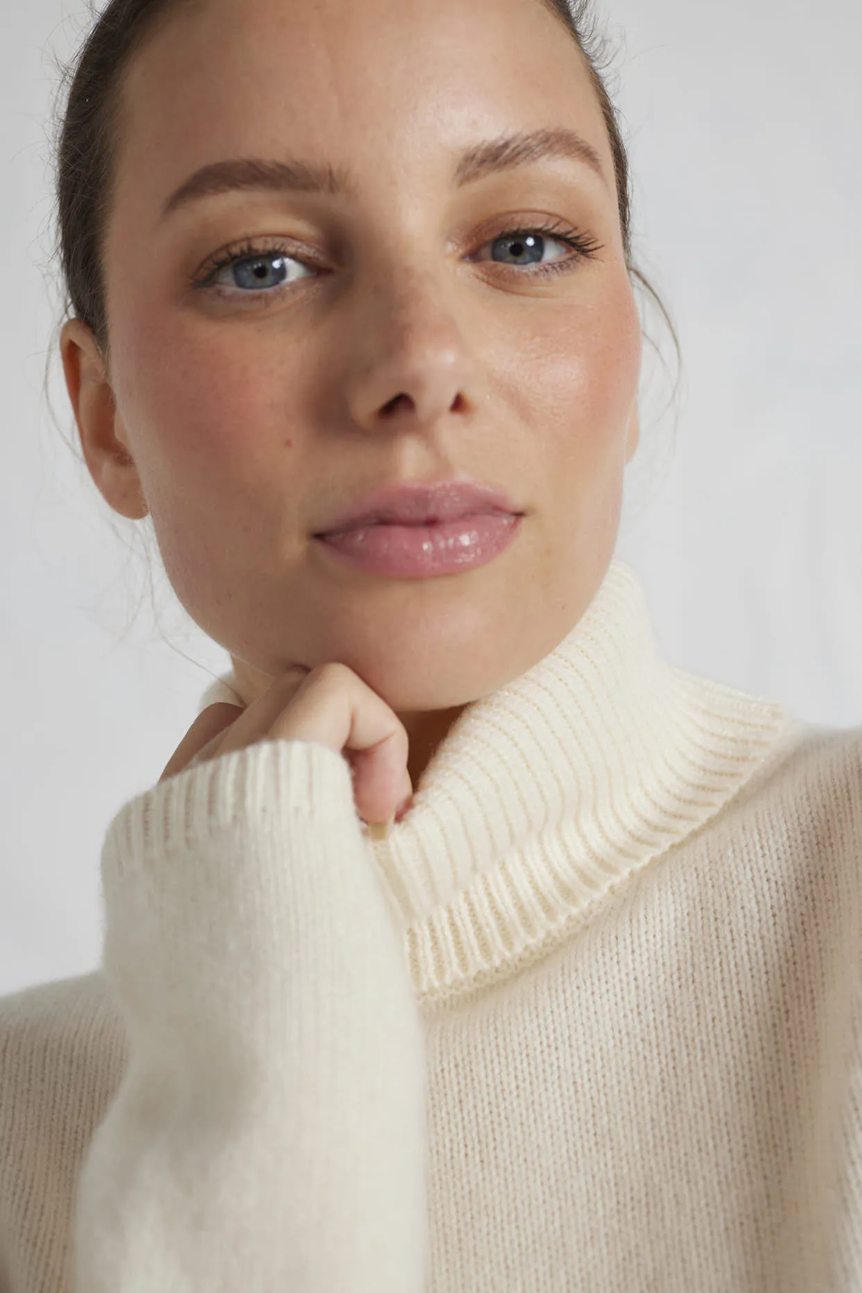 Velma Polo Dress in White Alyssum