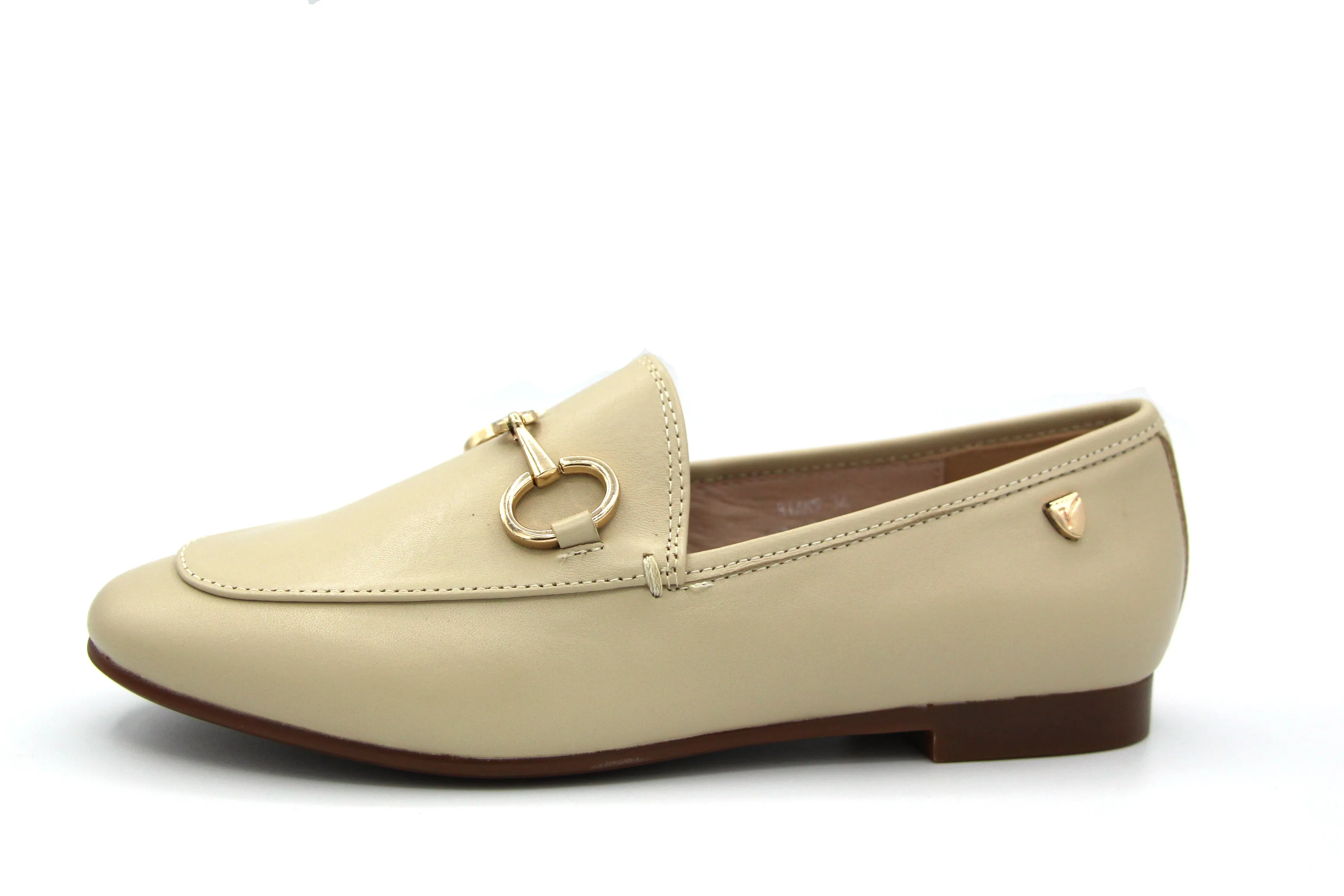 Venettini  Beige Slip On With Chain Rian8