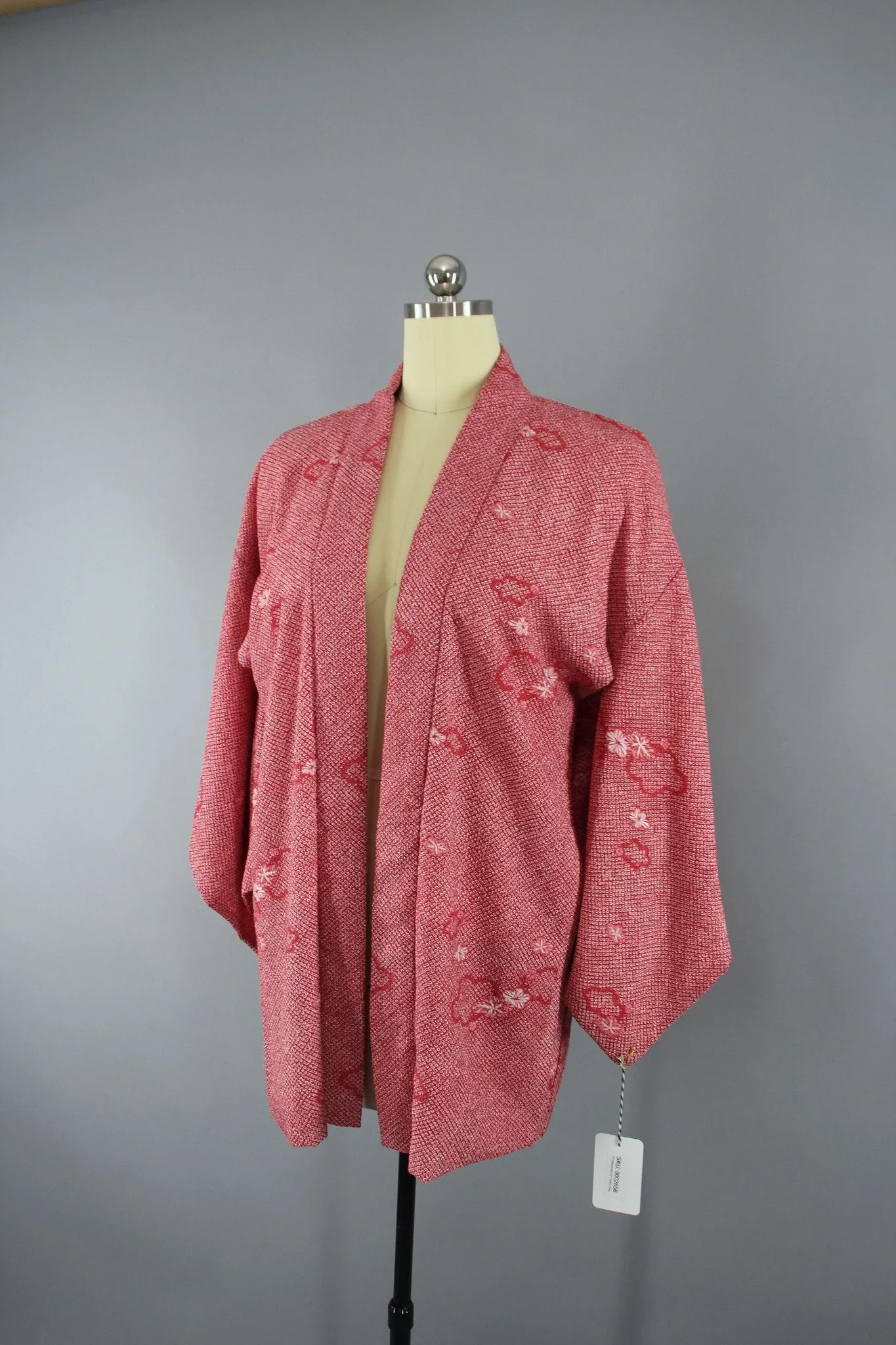 Vintage 1980s Haori Kimono Jacket Cardigan / Maroon Red Shibori Print